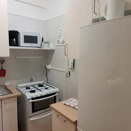 Appartamento Bilocali Con Giardino Via Sivori Bonassola